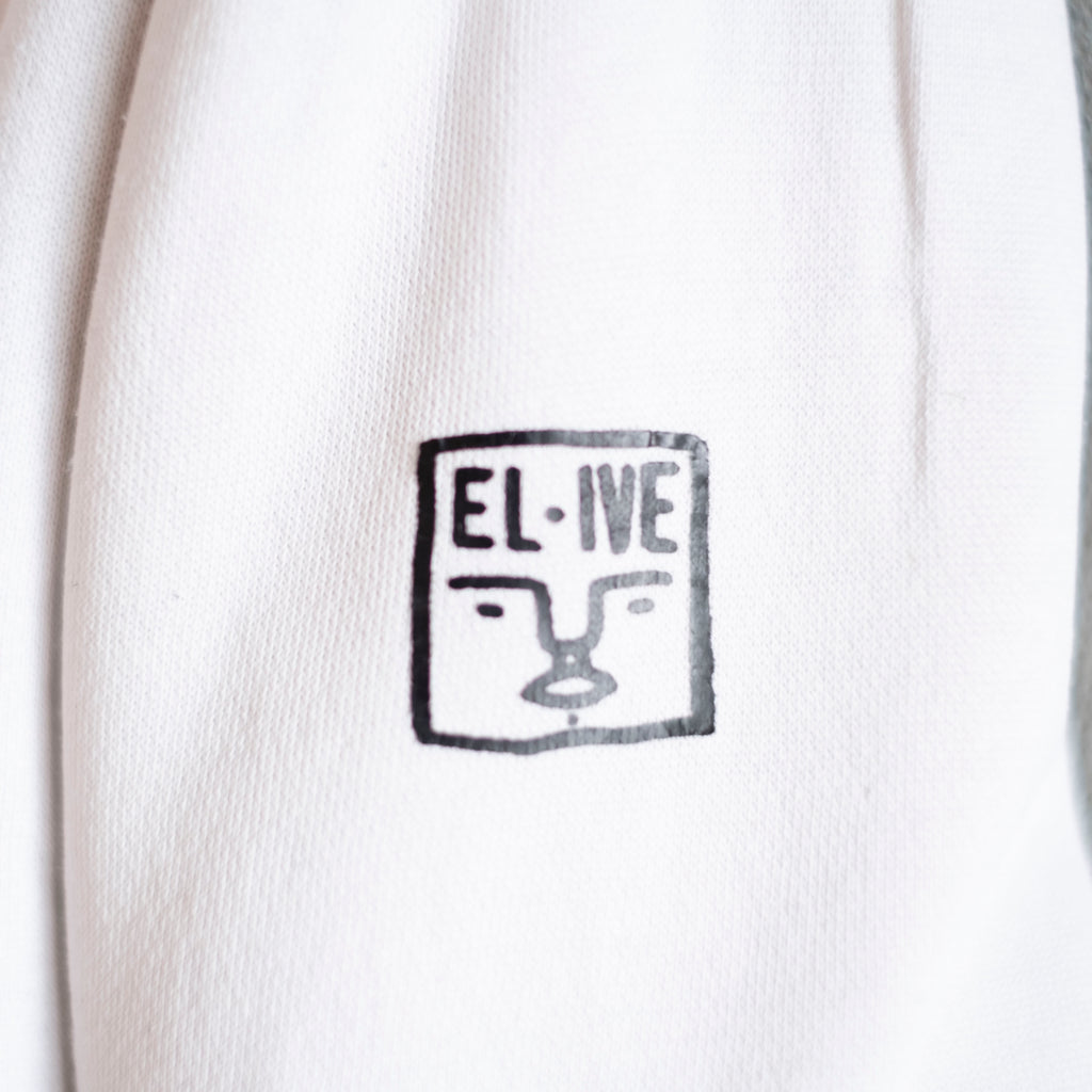 child one: white hoodie, L (MISPRINT)